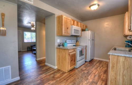 Grand Junction House | Modern Townhome with private HOT TUB!