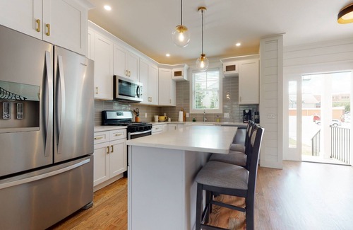 Clayton House | Modern Townhome, Walkable Luxury in the Heart of Clayton with Mountain Views