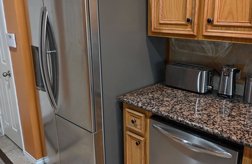George Bush Park/Eldridge House | Modern Townhouse Southwest Houston Gated Subdivision within the Energy Corridor.