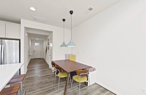 Millville House | Modern Townhouse w/Pool Gym & Tennis, Near Beach