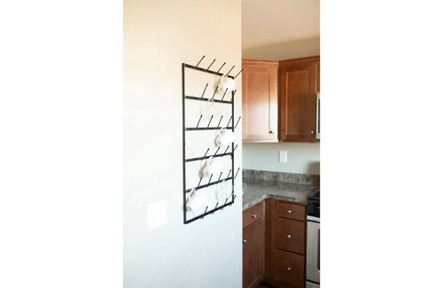 Houghton House | Modern Townhouse Walking Distance to Downtown