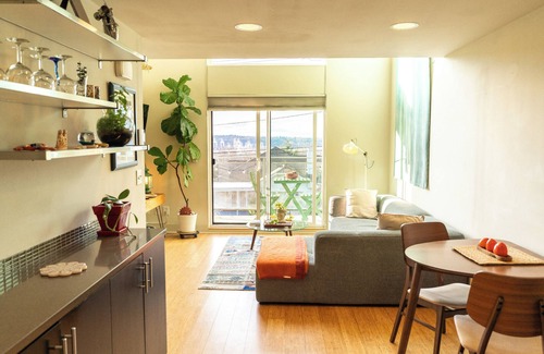 North Beacon Hill House | Modern townhouse- with a view! Close to downtown