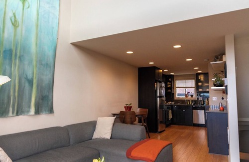 North Beacon Hill House | Modern townhouse- with a view! Close to downtown
