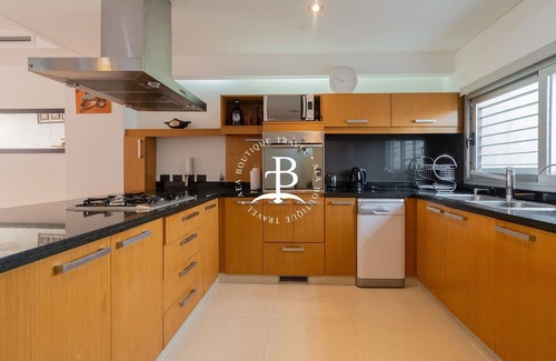 Villa del Parque Villa | Modern triplex with barbecue and garden!