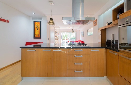 Villa del Parque Villa | Modern triplex with barbecue and garden!