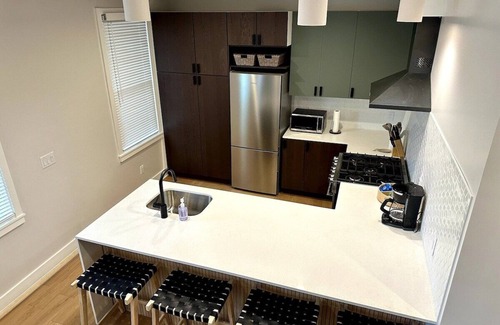 Ardmore House | Modern Twist In Downtown Wilmington 3/2 Stunner!