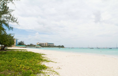 Bridgetown Apartment | Modern Two Bedroom Apartment located in Historic Area of Bridgetown, Barbados