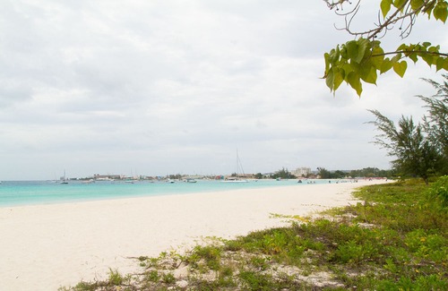 Bridgetown Apartment | Modern Two Bedroom Apartment located in Historic Area of Bridgetown, Barbados