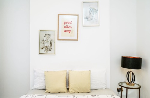 Stratford and New Town Apartment | Modern two bedroom flat close to Stratford Westfield mall