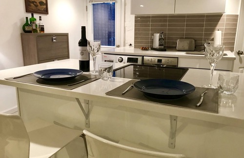Truxton Circle Apartment | Modern Two-Bedrooms Flat in Shaw - The Heart of DC