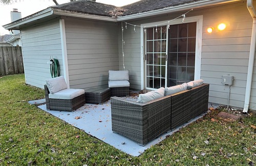 Southside House | Modern, updated 3-bedroom Mandarin home in Jacksonville, FL.