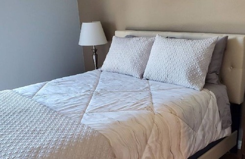 Pacific Terrace Apartment | Modern upscale apartment in the heart of the Gaslamp District!