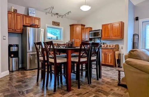 West Central Saskatchewan Cabin | Modern, Upscale Cabin Retreat - Delaronde Lake, SK