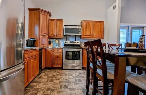 West Central Saskatchewan Cabin | Modern, Upscale Cabin Retreat - Delaronde Lake, SK