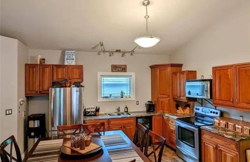 West Central Saskatchewan Cabin | Modern, Upscale Cabin Retreat - Delaronde Lake, SK