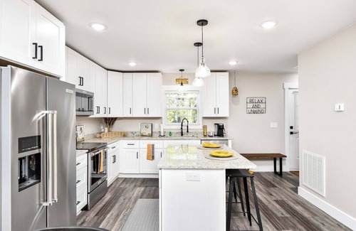 Dunean House | Modern Urban Retreat in Downtown Greenville