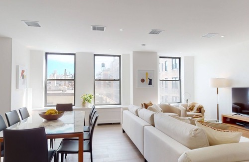 Central Park West Apartment | Modern UWS Two-Bedroom Apartment with Amenities
