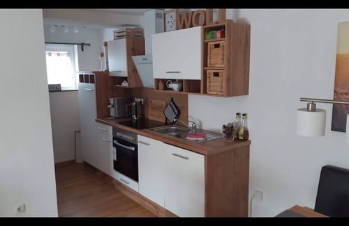 Zueschen Apartment | Modern vacation apartment with walk-in shower in the town center