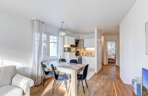 Seebad Bansin Condo | Modern vacation apartment near the beach for 6 people