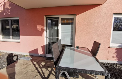 Steisslingen Apartment | Modern vacation apartment in a quiet location, approx. 8 km from Lake Constance
