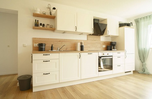 Waldershof Apartment | Modern vacation apartment (60sqm) for 4 people with garden access