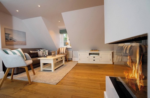 Archsum Apartment | Modern vacation apartment with a sensational view of the Wadden Sea