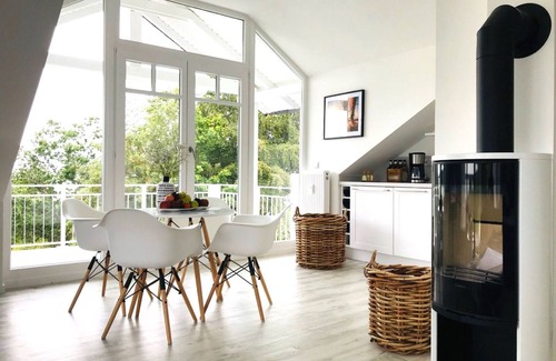 Lietzow Apartment | Modern vacation apartment with balcony, sea view - Ferienresidenz Zwei BoddenFeWo 1-5