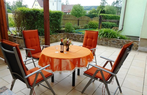 Mittelsdorf Apartment | Modern vacation apartment (50m2) with wood-burning stove
