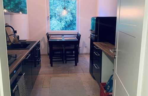 Wolfratshausen House | Modern vacation apartment "La Fredo" near Lake Starnberg, 5 minutes' walk to public transport