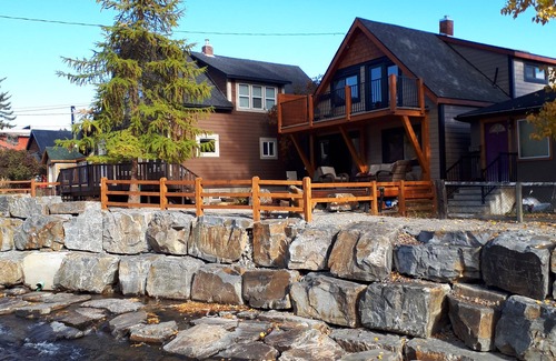 East Kootenay House | Modern Vacation Home - Downtown Kimberley