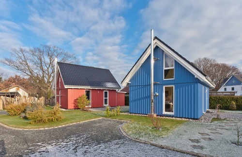 Zingst House | Modern vacation home with garden & terrace, 300m to the beach, free WLAN