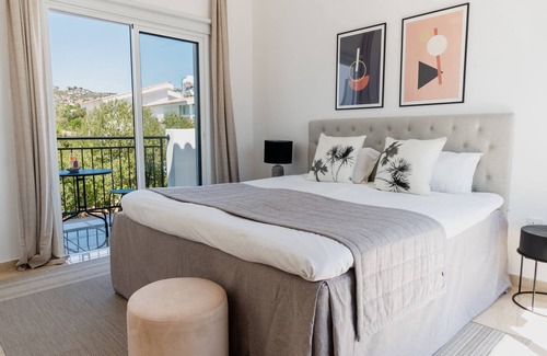 Tremithousa Villa | Modern vacation villa with stunning sea views and private pool. All yours.