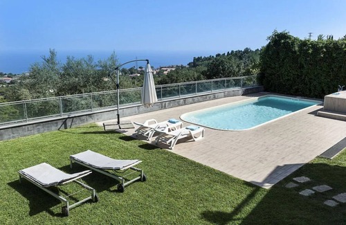Valverde Villa | Modern villa with private pool and coastal views