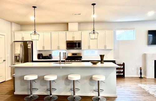 Maple Valley House | Modern Villa and modern architecture full of light