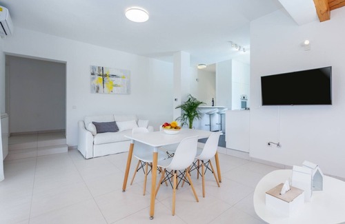 Municipality of Sveti Lovrec Villa | Modern Villa Aria with beautiful garden and private Pool near Vrsar