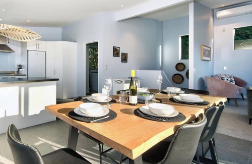 Arthur's Point House | Modern Villa close to Coronet ski field