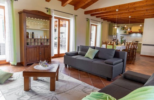 Hrboki Villa | Modern Villa for 10 persons is settled in the small village of Barban