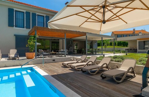Lasici Villa | Modern villa Fritula with pool in Vižinada