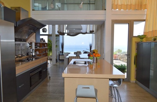 Atlanterra Ski Chalet | Modern villa in 1st line with infinity pool, spa, with 6 rooms. WIFI