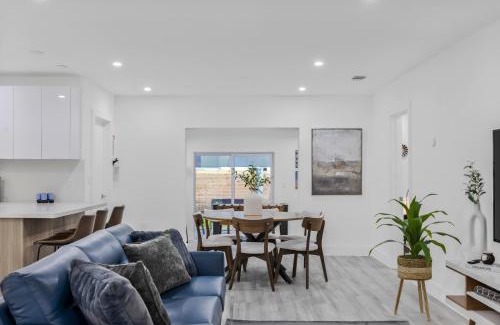 Buena Vista House | Modern villa in Design District !