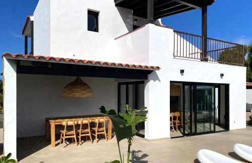 Lajares Villa | Modern villa in Lajares with private pool