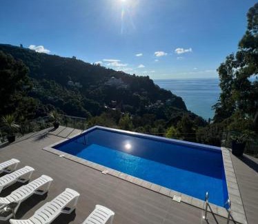 Kvariati Villa | Modern Villa Kvariati With Panoramic Sea View