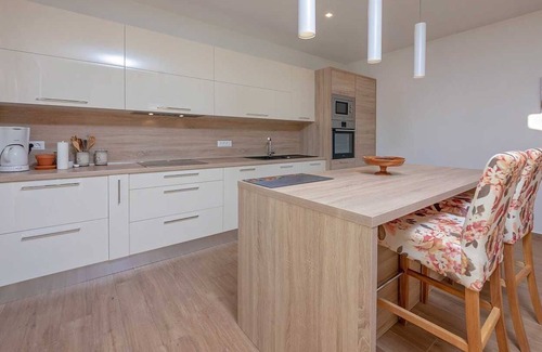 Gracisce Villa | Modern Villa Mala Halu with swimming pool