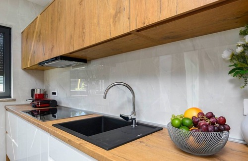 Stankovici Villa | Modern Villa Mi with heated pool, jacuzzi and sauna