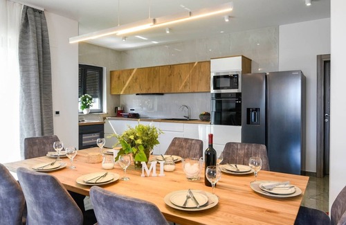 Stankovici Villa | Modern Villa Mi with heated pool, jacuzzi and sauna