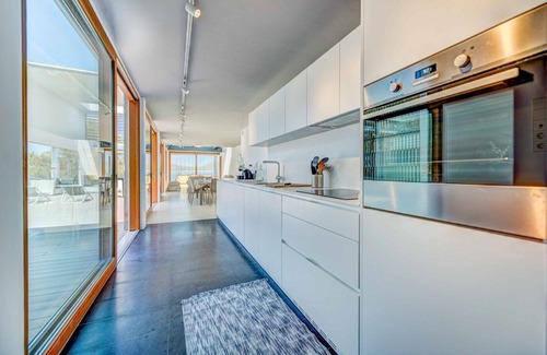 Marina Manresa Villa | MODERN VILLA ON THE SEA IN MANRESA, POLLENSA
