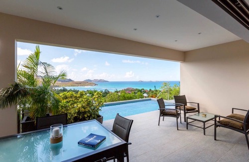Morne Criquet Villa | Modern Villa Suite Acajous Boasts Splendid Views !
