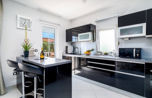 Rudine Villa | Modern villa Šuker with private 30sqm pool, Jacuzzi, Gym, Sauna, huge Garden
