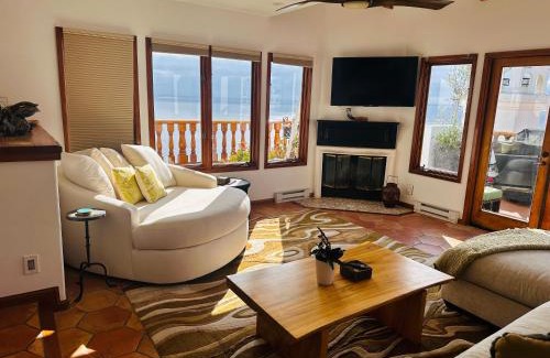 Avalon Villa | Modern Villa W Pool, Hot Tub & Gym