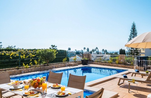 Cerro de Aguia Villa | Modern villa with BBQ, heatable pool & sea view
